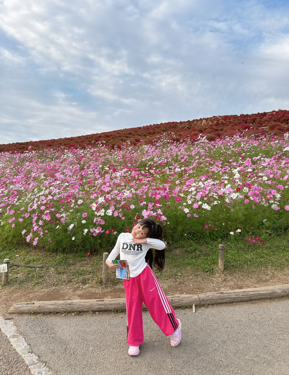 pukadina-kids-with-wings-hitachi-seaside-park