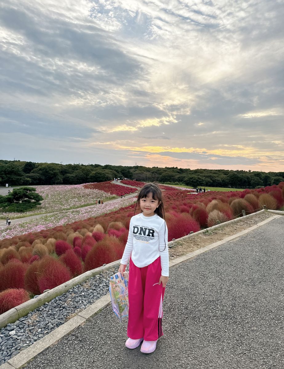 pukadina-kids-with-wings-hitachi-seaside-park