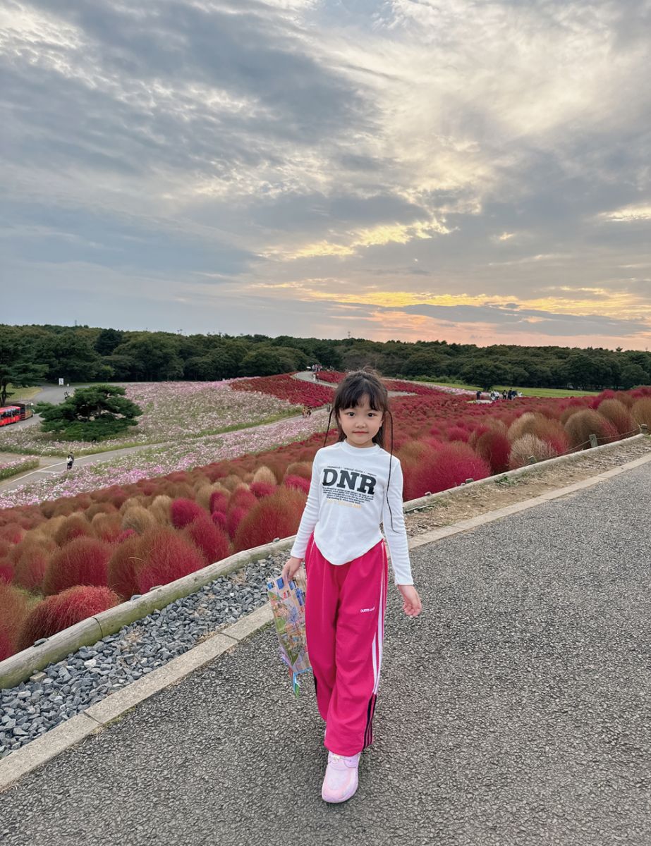 pukadina-kids-with-wings-hitachi-seaside-park