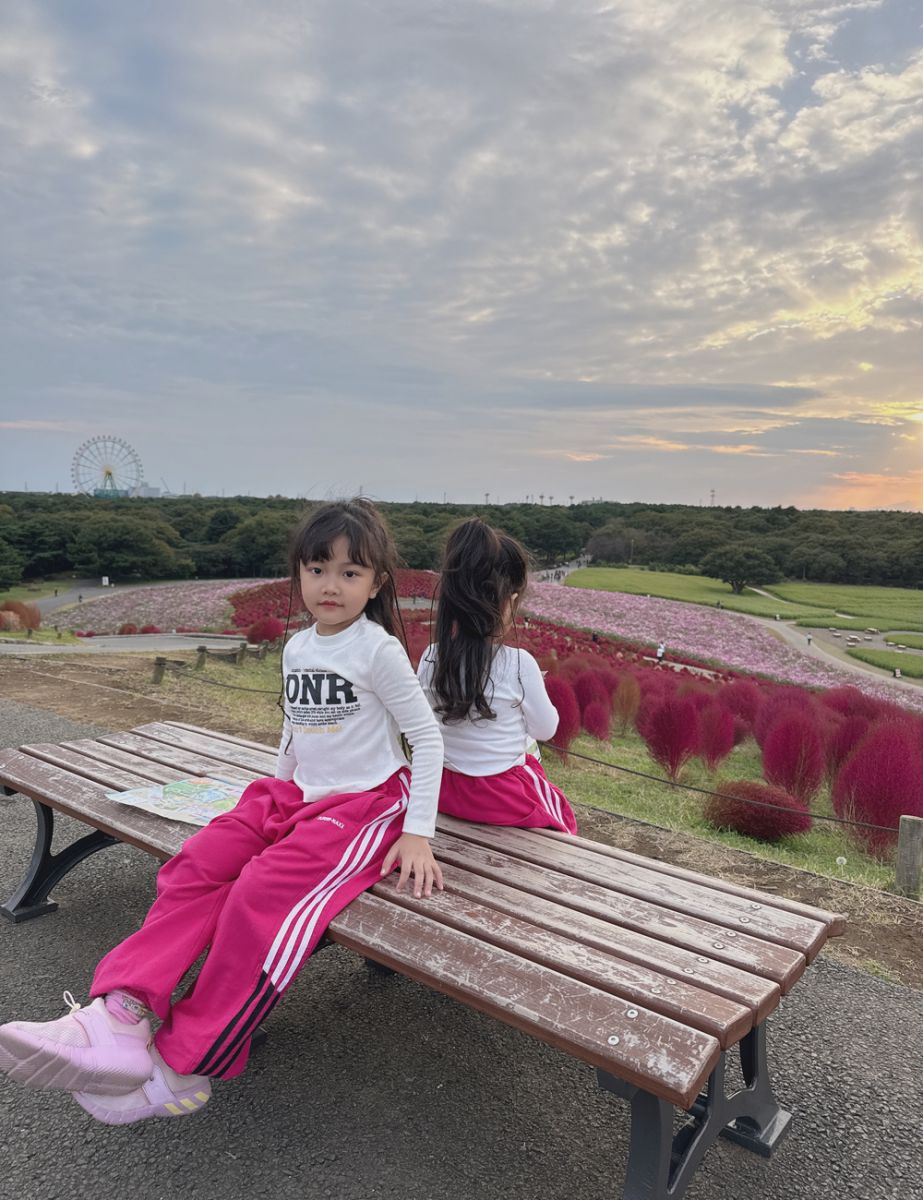 pukadina-kids-with-wings-hitachi-seaside-park