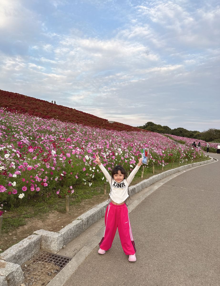 pukadina-kids-with-wings-hitachi-seaside-park