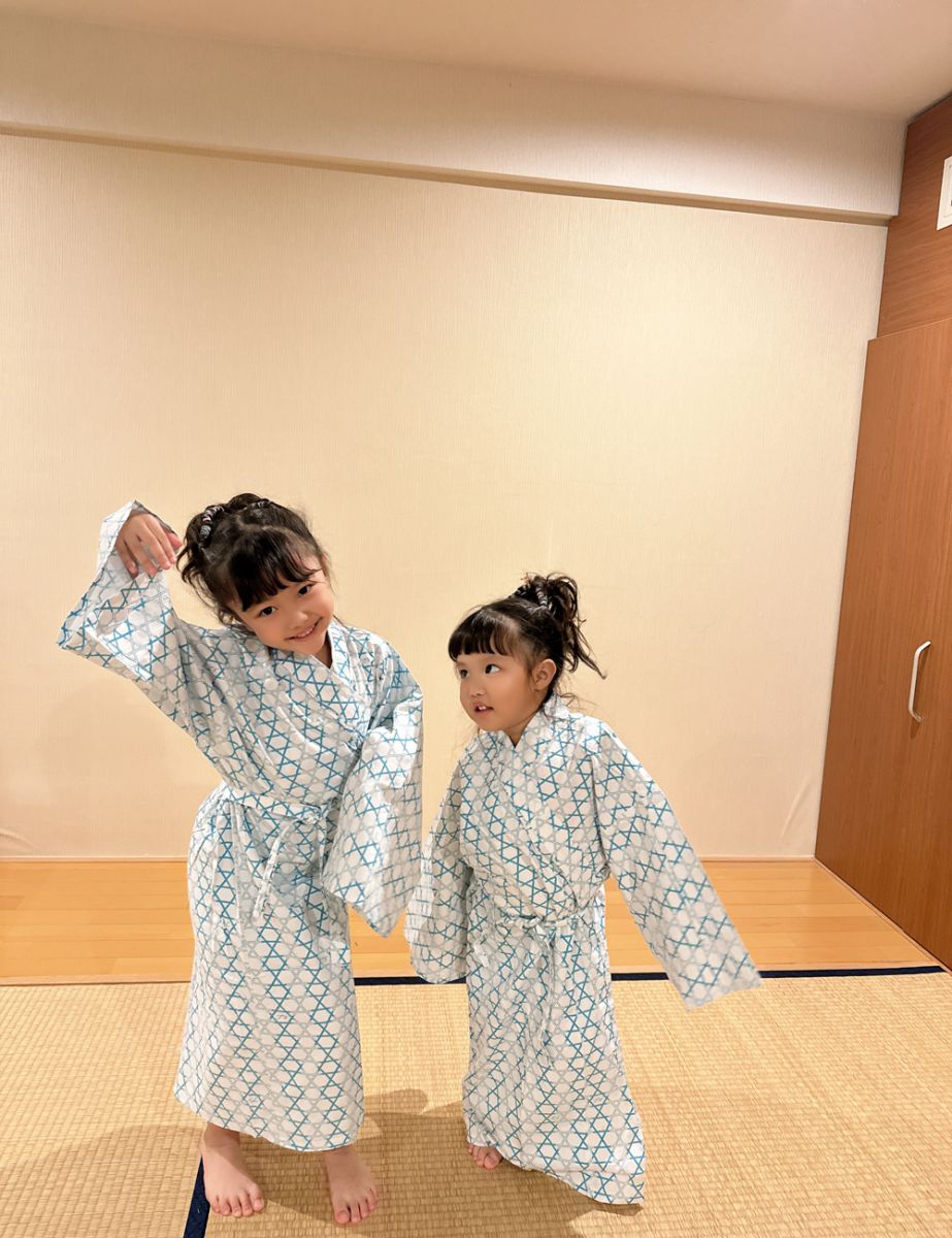 pukadina-kids-with-wings-japan